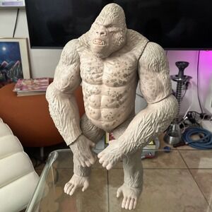 RAMPAGE Movie 16" Mega George Albino Gorilla Action Toy Articulated Figure